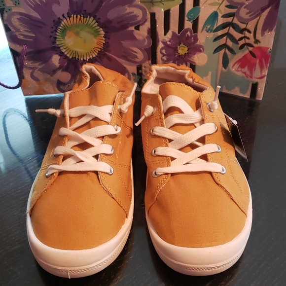 torrid Shoes - TORRID slip on sneakers 👟